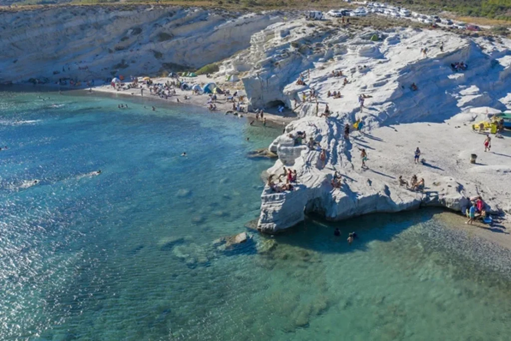 Delikli Koy