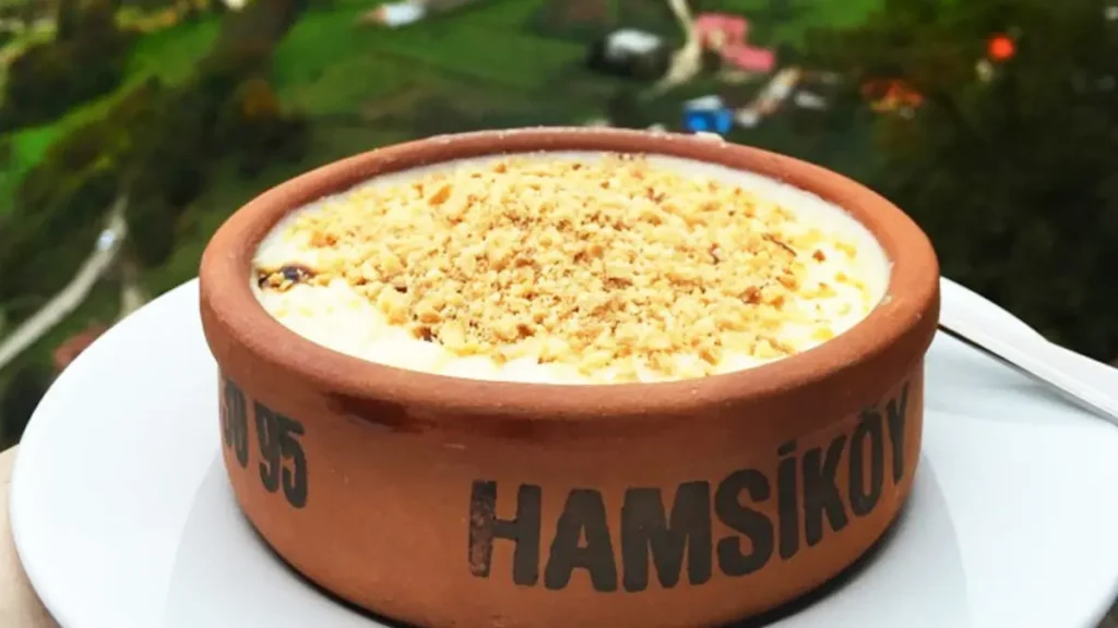 Hamsiköy sütlacı Trabzon sokak lezzetleri fırın