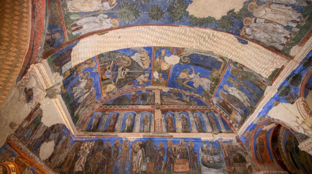 Kapadokya tarihi yerler Göreme Açık Hava Müzesi freskleri