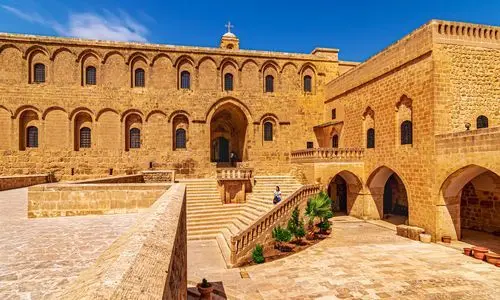 Mardin gizli kalmış mekanlar: Kalabalıklardan Uzak En İyi 8 Saklı Rota (2026)