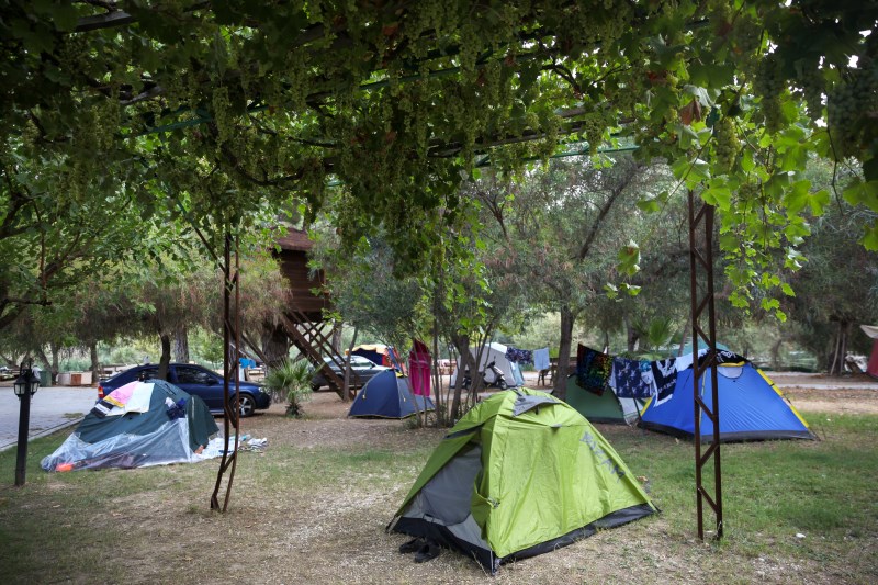 Saklıkent kamp alanı dağ manzarası Antalya kamp alanları