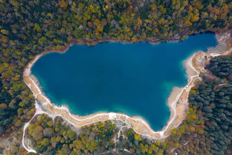 Sülüklügöl Tabiat Parkı bakir doğa Bolu kamp alanları