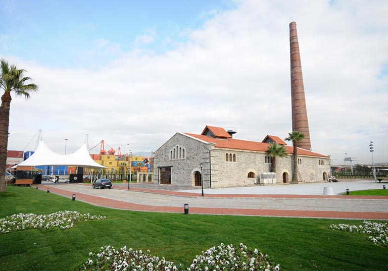 Tarihi Havagazı Fabrikası Kültür Merkezi