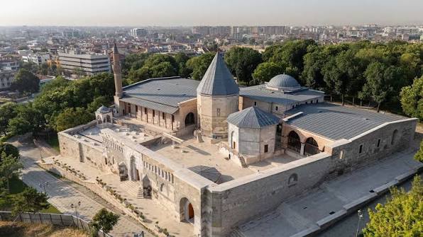 Alaaddin Camii Konya tarihi yerler Selçuklu