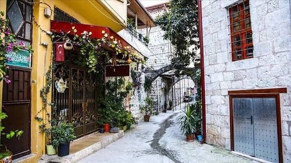Antakya arka sokakları Hatay'ın gizli kalmış mekanları taş evler