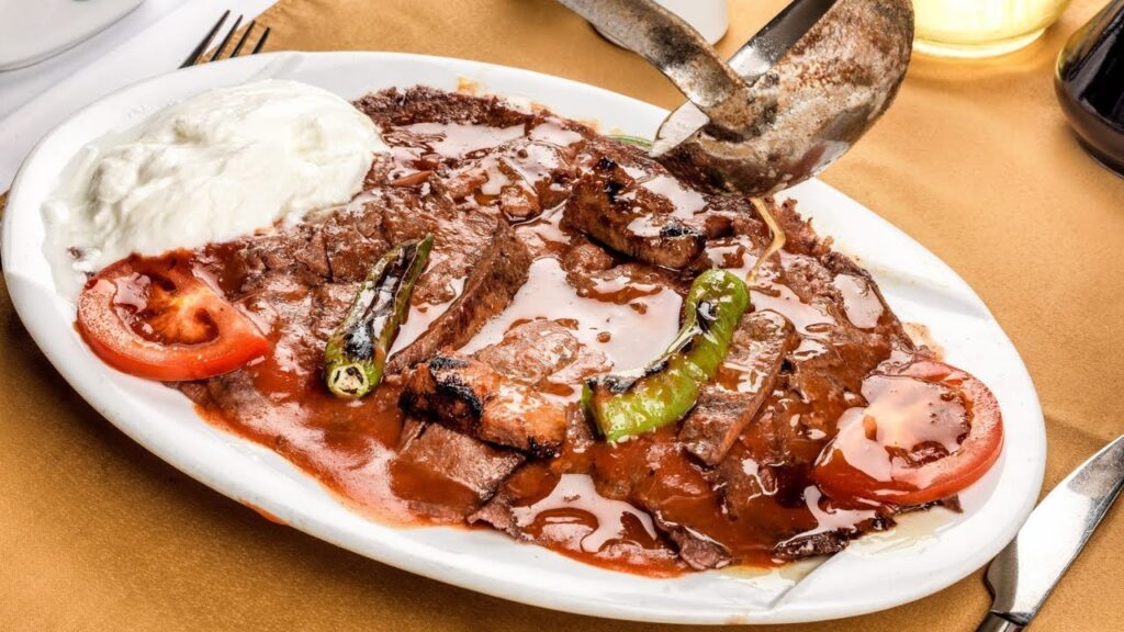 Bursa sokak lezzetleri İskender kebabı tereyağlı