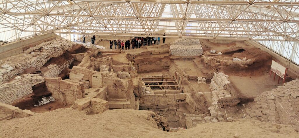 Çatalhöyük Neolitik yerleşim Konya tarihi yerler