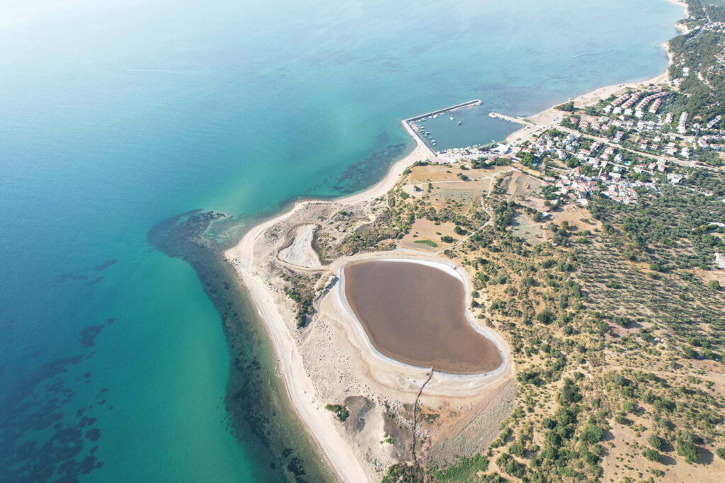 Geyikli Dalyan kıyıları Çanakkale kamp alanları Bozcaada manzarası
