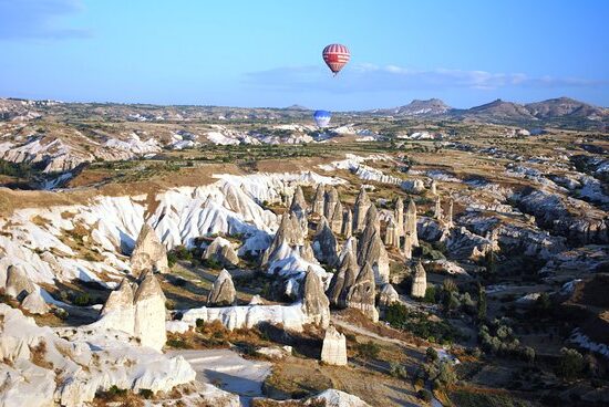 Göreme Aşk Vadisi kamp Kapadokya kamp alanları peri bacaları