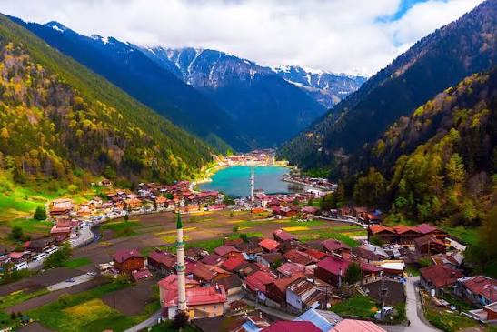 Trabzon Tarihi Yerler Rehberi: Tarihin İzinde Karadeniz’in En Önemli 8 Kültür Rotası (2026)